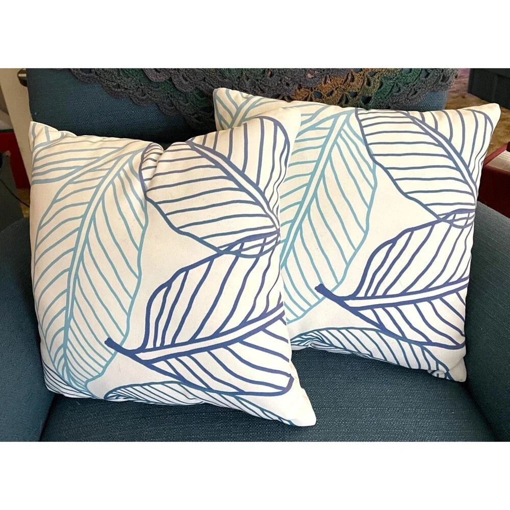 Set Of 2 Pier 1 Imports Indoor/Outdoor Leaf Pattern Throw Pillows
